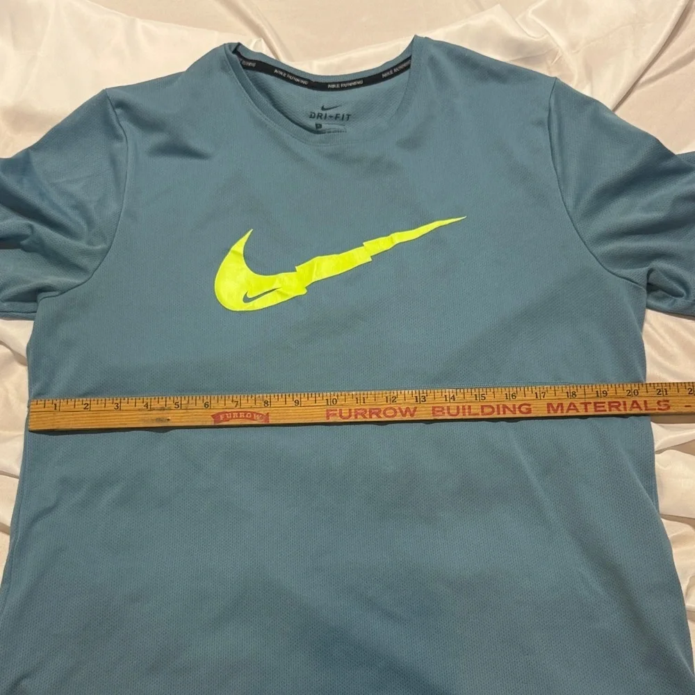 Nike Men's Teal Short-Sleeve Dri-FIT Tee with Neon Yellow Swoosh